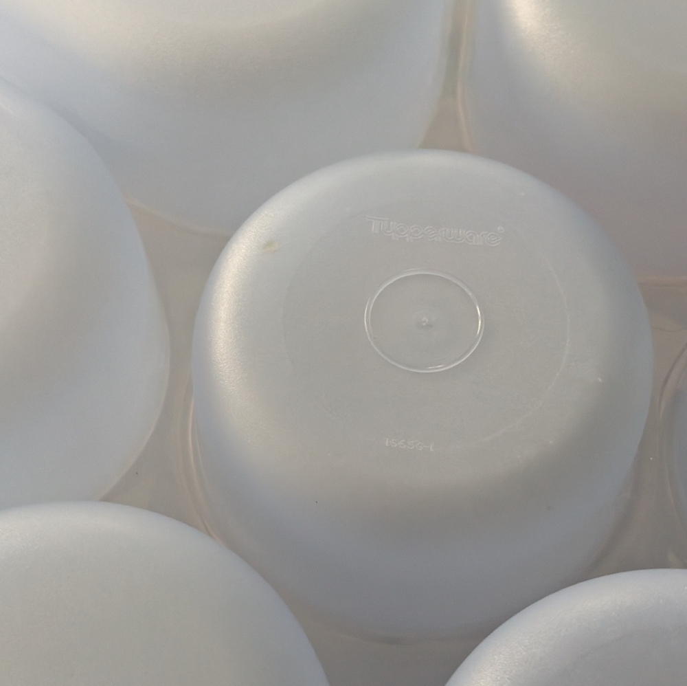 Tupperware - Picture 4 of 4
